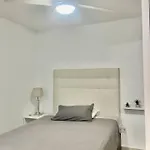 Апартаменты Cyv - Modern Choice For Couples In Good Location *