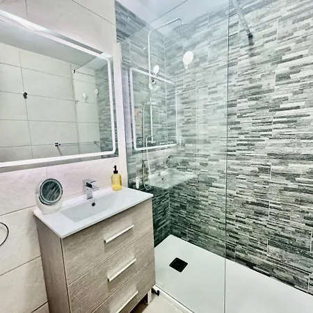 Cyv - Modern Choice For Couples In Good Location Фуэнхирола