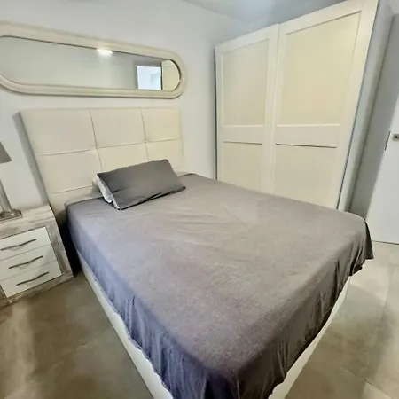 Cyv - Modern Choice For Couples In Good Location Фуэнхирола