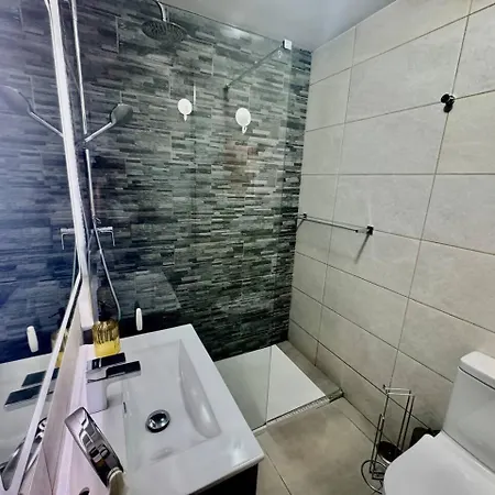 Апартаменты Cyv - Modern Choice For Couples In Good Location *