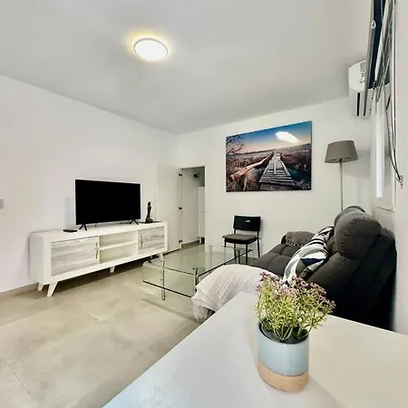 Apartment Cyv - Modern Choice For Couples In Good Location *