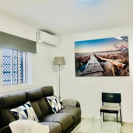 Cyv - Modern Choice For Couples In Good Location Apartment