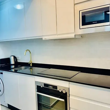 Cyv - Modern Choice For Couples In Good Location Apartment Fuengirola