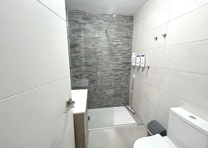 Modern Choice For Couples In Good Location *