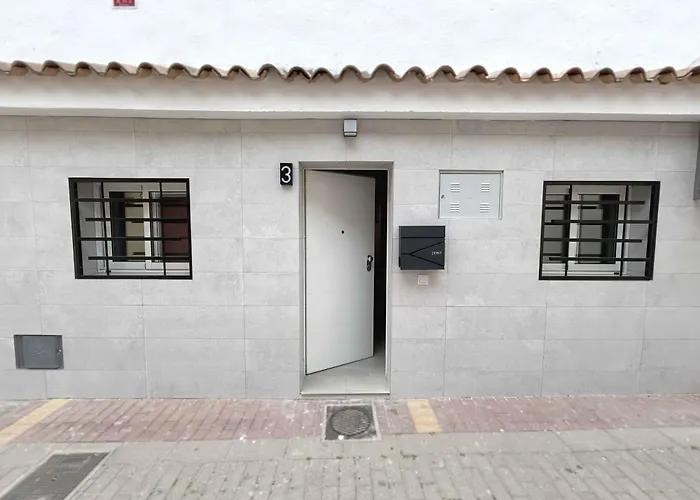 Apartment Modern Choice For Couples In Good Location *