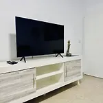 アパート Cyv - Modern Choice For Couples In Good Location フエンヒロラ